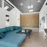 Beautiful In With Kitchen *