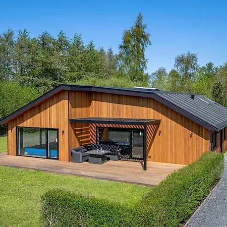 4 Bedroom Amazing In *