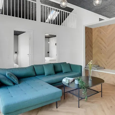 Beautiful In With Kitchen Feriehus