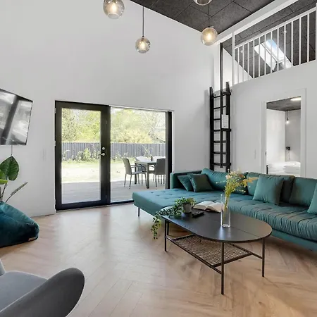 Feriehus Beautiful In With Kitchen