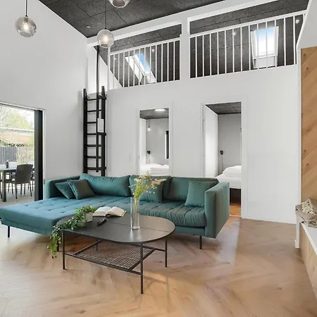 Feriehus Beautiful In With Kitchen