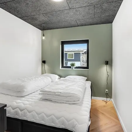 Feriehus Beautiful In With Kitchen