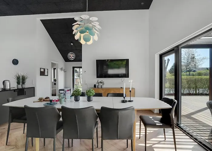 Beautiful In With Kitchen ボルコップ