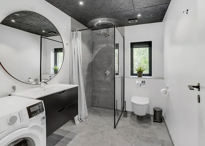 Beautiful In With Kitchen ボルコップ